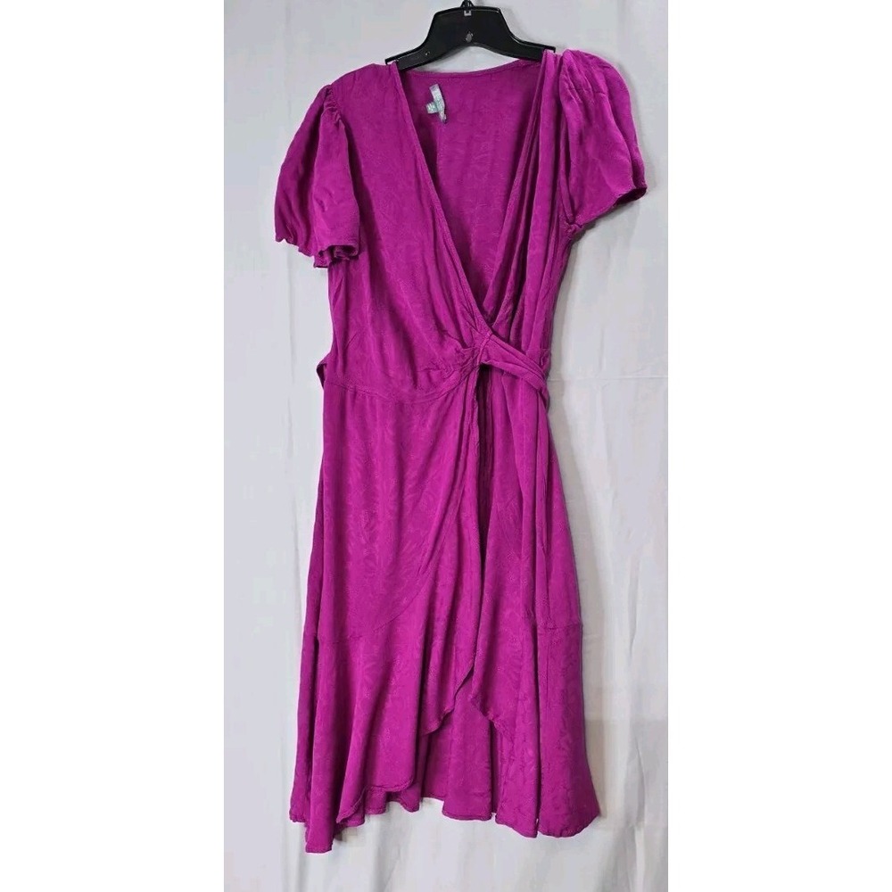 Good Luck Gem Women's Wrap Dress M Hot Pink Vneck Rayon